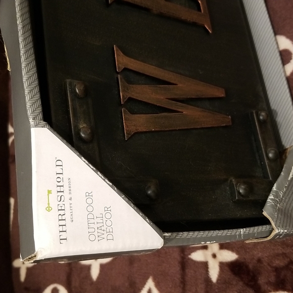 Rustic WELCOME Sign - Picture 2 of 3